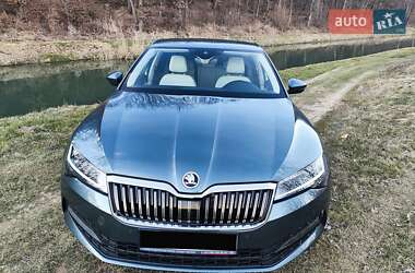 Лифтбек Skoda Superb 2019 в Ужгороде