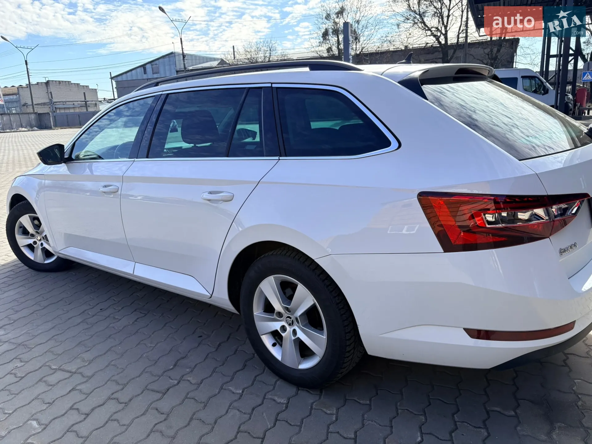 2017 Skoda Superb - мініатюра 6