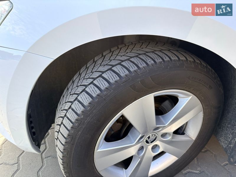 Универсал Skoda Superb 2017 в Нововолынске