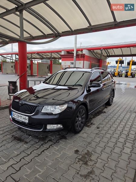 Універсал Skoda Superb 2013 в Луцьку