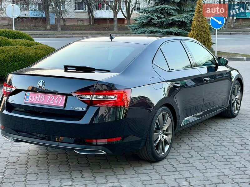 Лифтбек Skoda Superb 2017 в Луцке