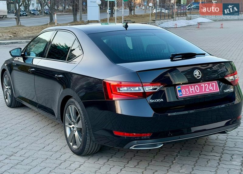 Лифтбек Skoda Superb 2017 в Луцке