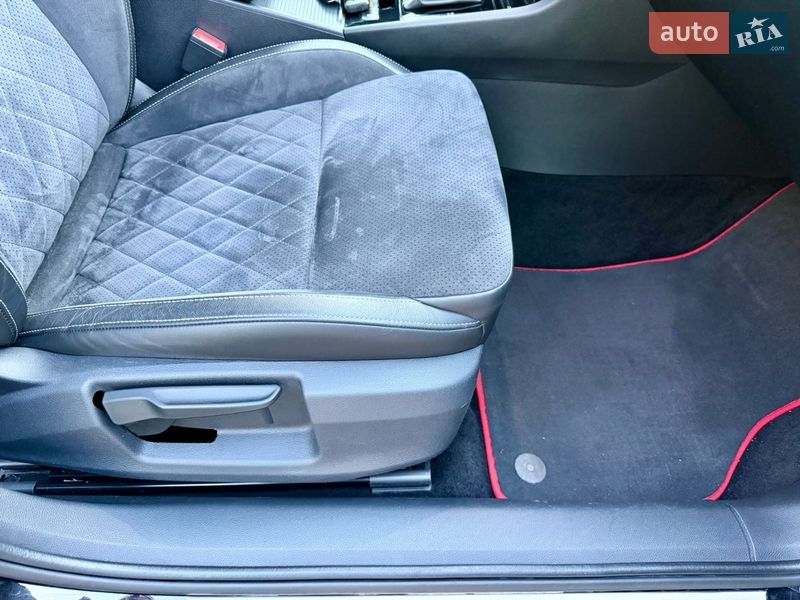 Лифтбек Skoda Superb 2017 в Луцке