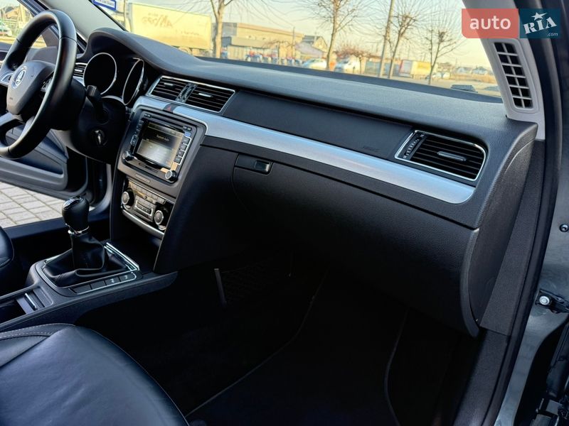 Универсал Skoda Superb 2014 в Луцке