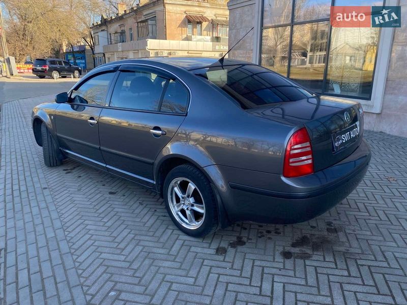 Лифтбек Skoda Superb 2006 в Николаеве