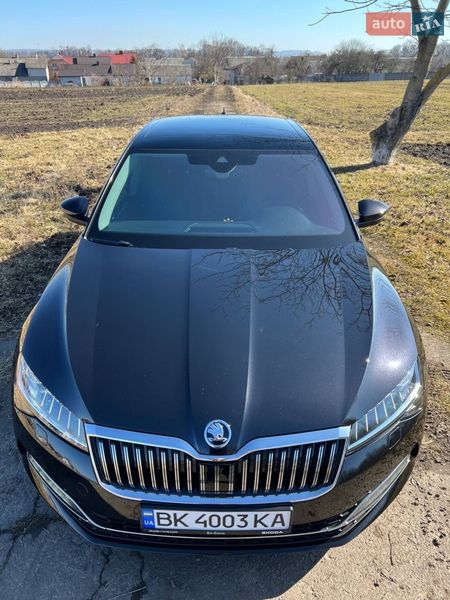 Лифтбек Skoda Superb 2022 в Ровно