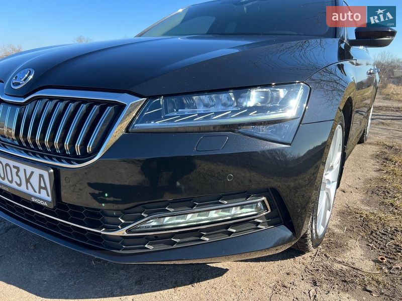 Лифтбек Skoda Superb 2022 в Ровно