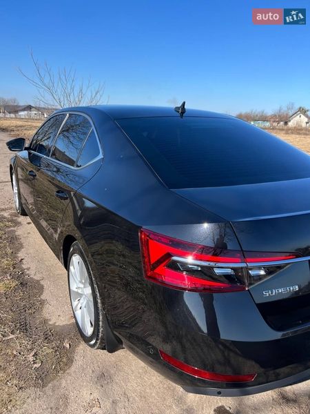 Лифтбек Skoda Superb 2022 в Ровно