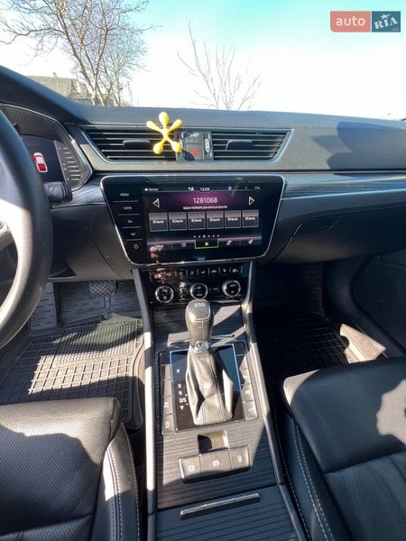 Лифтбек Skoda Superb 2022 в Ровно