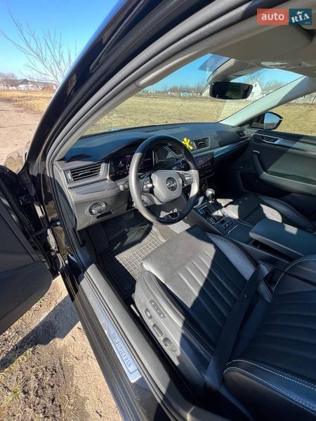 Лифтбек Skoda Superb 2022 в Ровно