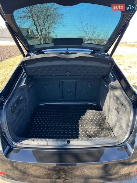 Лифтбек Skoda Superb 2022 в Ровно