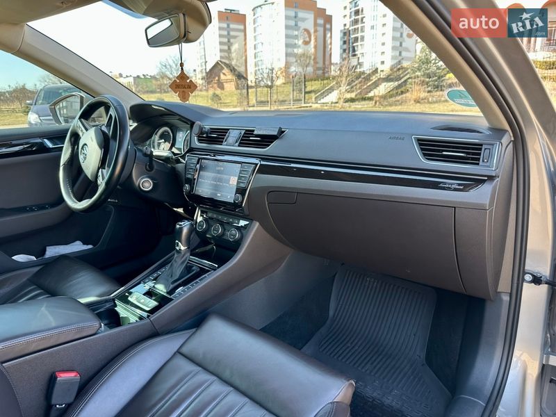 Лифтбек Skoda Superb 2015 в Ивано-Франковске