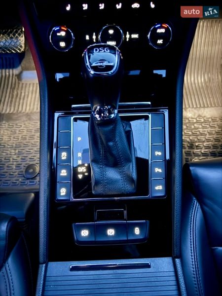 Лифтбек Skoda Superb 2015 в Ивано-Франковске