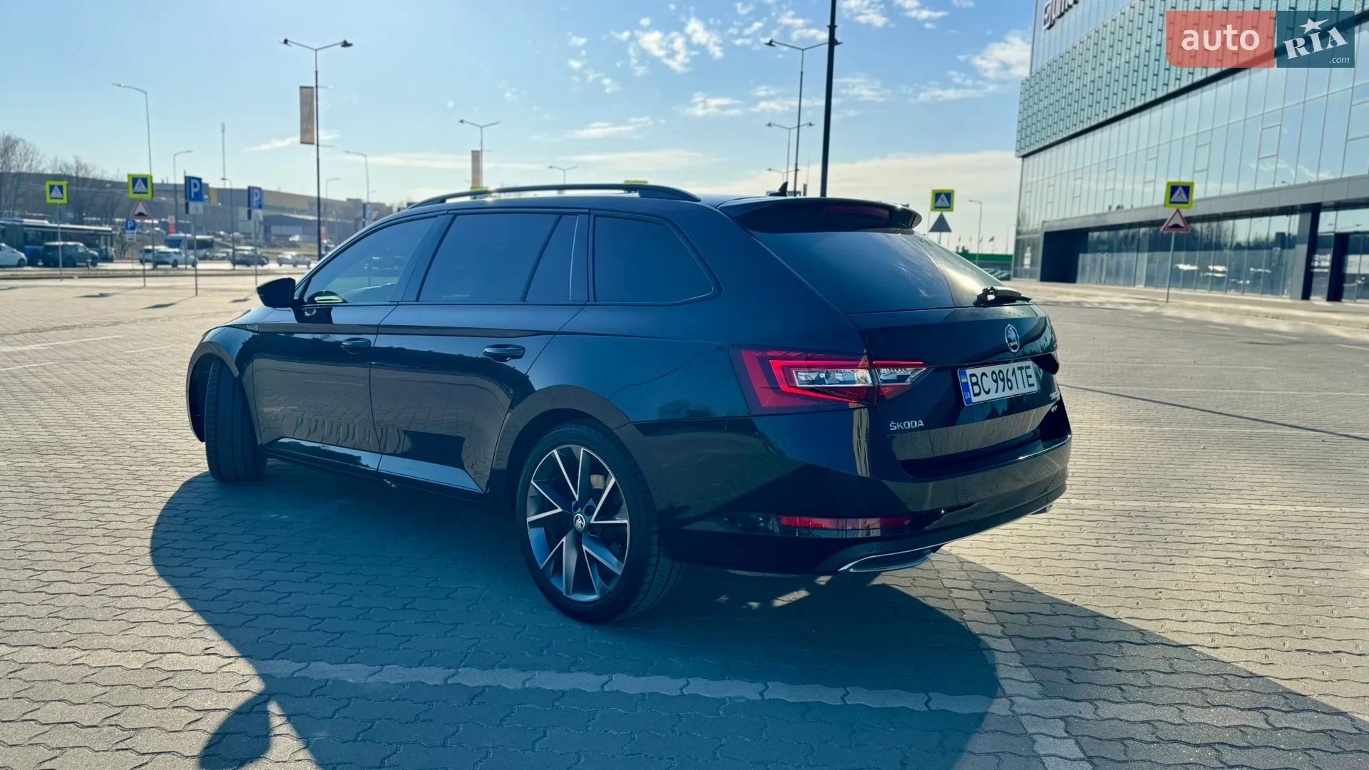 2017 Skoda Superb - мініатюра 5