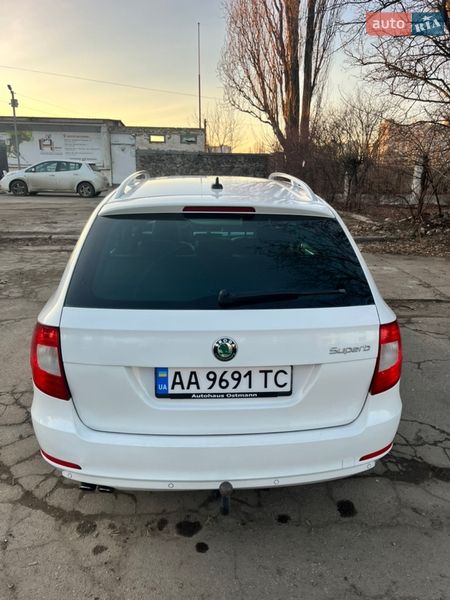 Універсал Skoda Superb 2012 в Києві