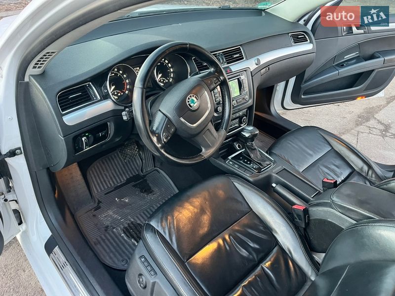 Універсал Skoda Superb 2012 в Києві