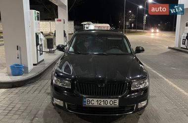 Седан Skoda Superb 2009 в Новояворівську