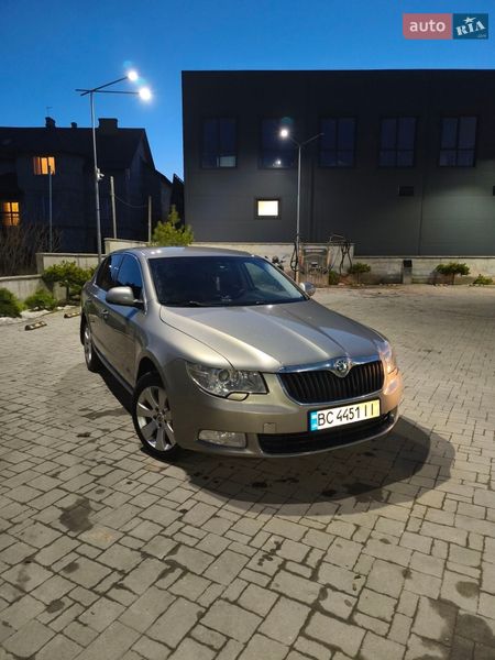 Ліфтбек Skoda Superb 2008 в Львові