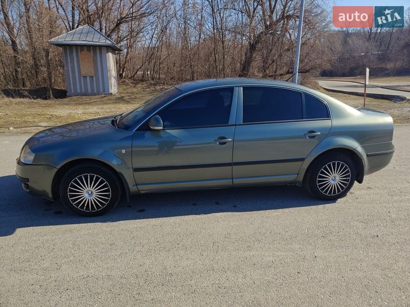 Лифтбек Skoda Superb 2007 в Днепре
