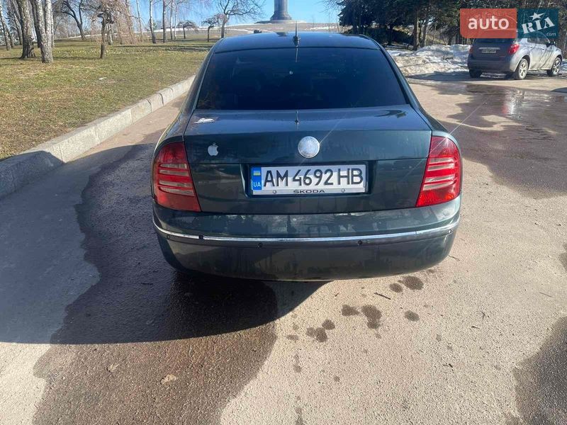 Лифтбек Skoda Superb 2004 в Житомире