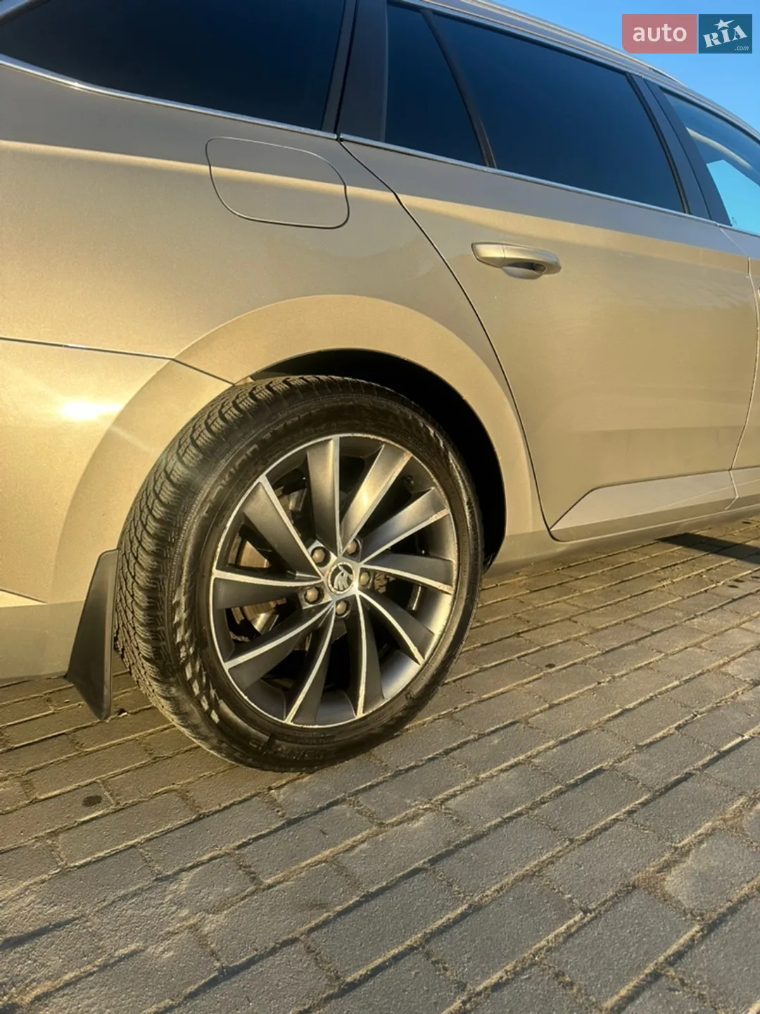 2017 Skoda Superb - мініатюра 20