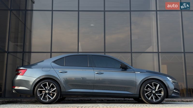 Лифтбек Skoda Superb 2022 в Мукачево