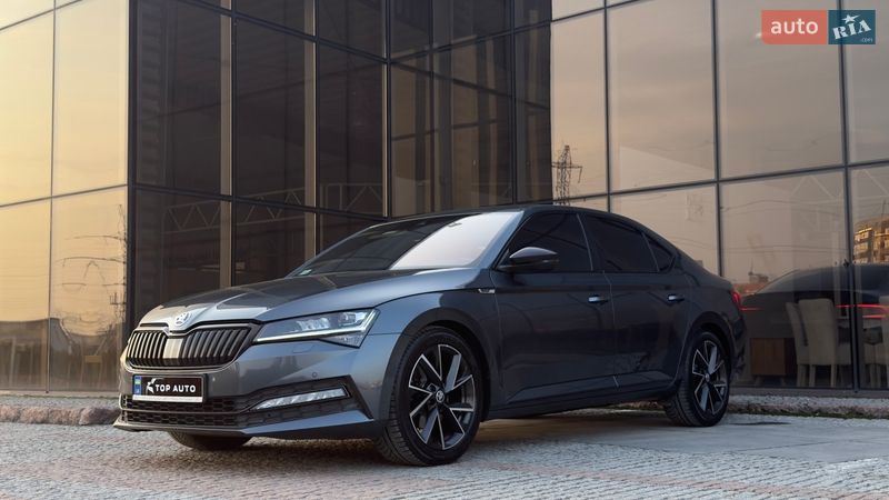Лифтбек Skoda Superb 2022 в Мукачево