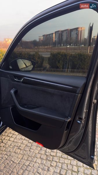 Лифтбек Skoda Superb 2022 в Мукачево