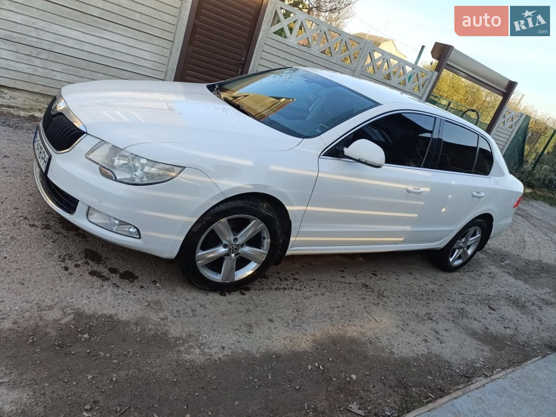 2010 Skoda Superb - фото 1