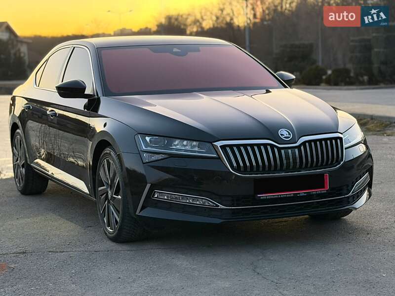 Лифтбек Skoda Superb 2022 в Днепре