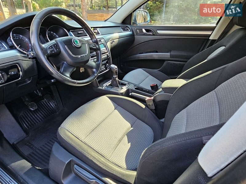 Лифтбек Skoda Superb 2008 в Дрогобыче