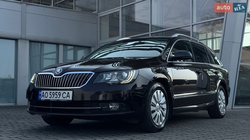 Універсал Skoda Superb 2013 в Мукачевому