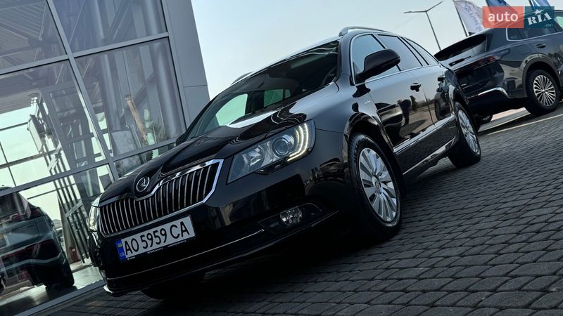 Універсал Skoda Superb 2013 в Мукачевому