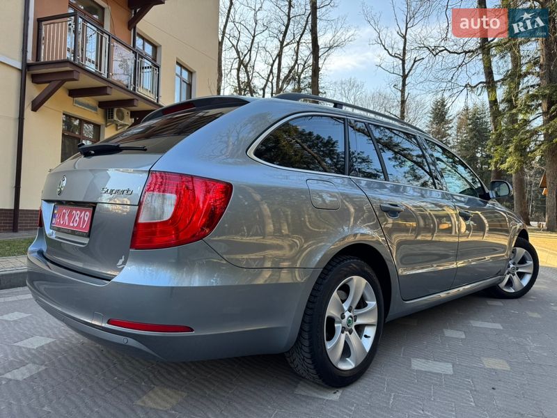 Универсал Skoda Superb 2012 в Дрогобыче