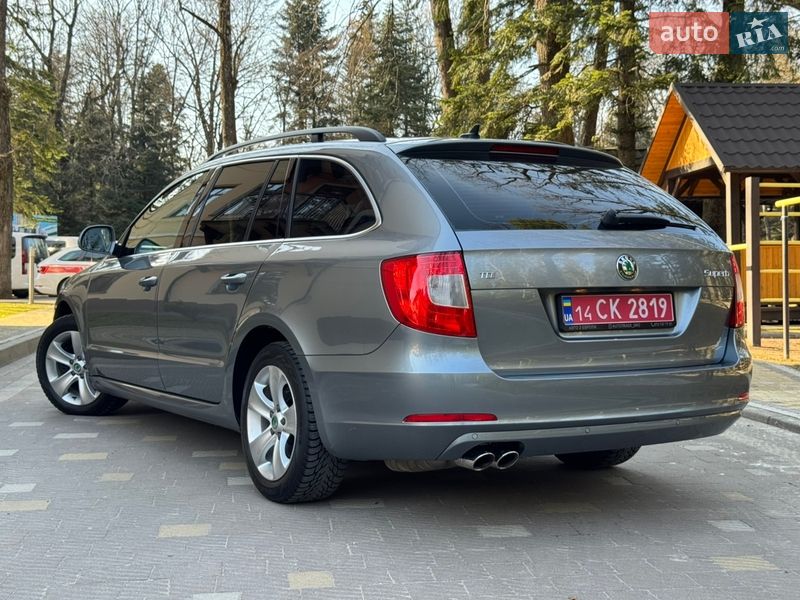 Универсал Skoda Superb 2012 в Дрогобыче