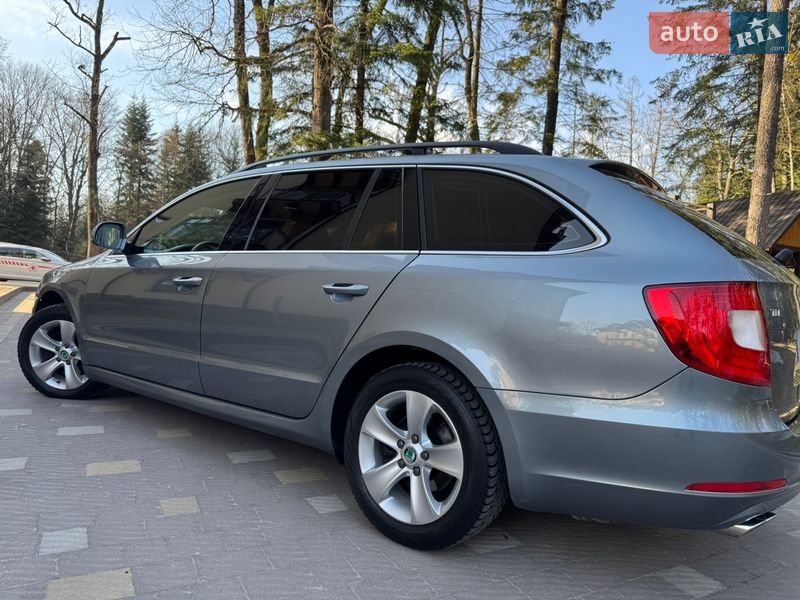 Универсал Skoda Superb 2012 в Дрогобыче