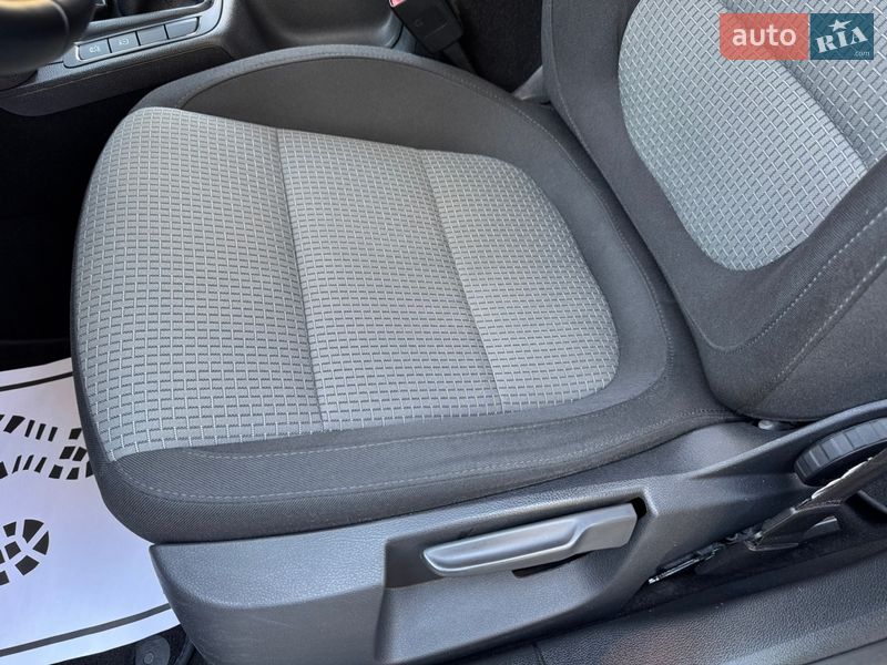 Универсал Skoda Superb 2012 в Дрогобыче