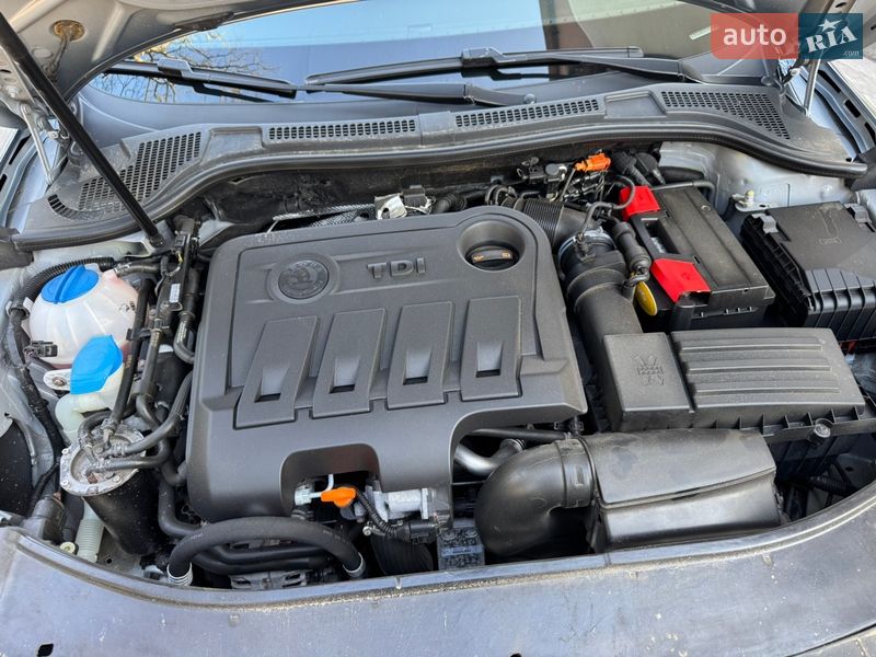 Универсал Skoda Superb 2012 в Дрогобыче