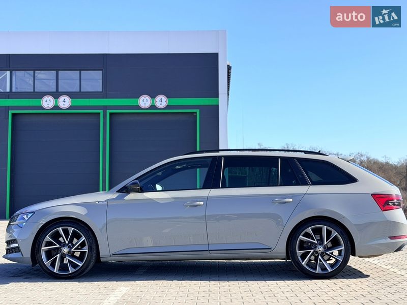 Универсал Skoda Superb 2021 в Киеве