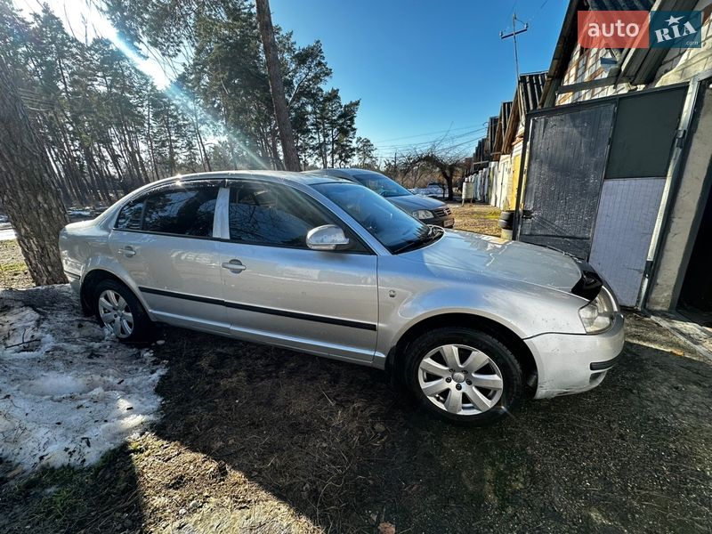 Лифтбек Skoda Superb 2006 в Житомире