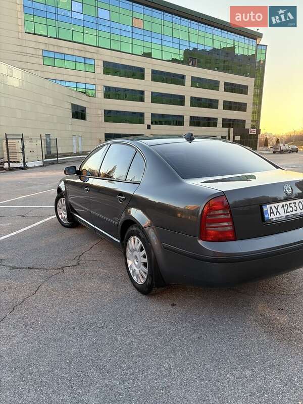 Лифтбек Skoda Superb 2006 в Харькове