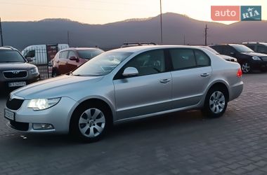 Ліфтбек Skoda Superb 2012 в Хусті