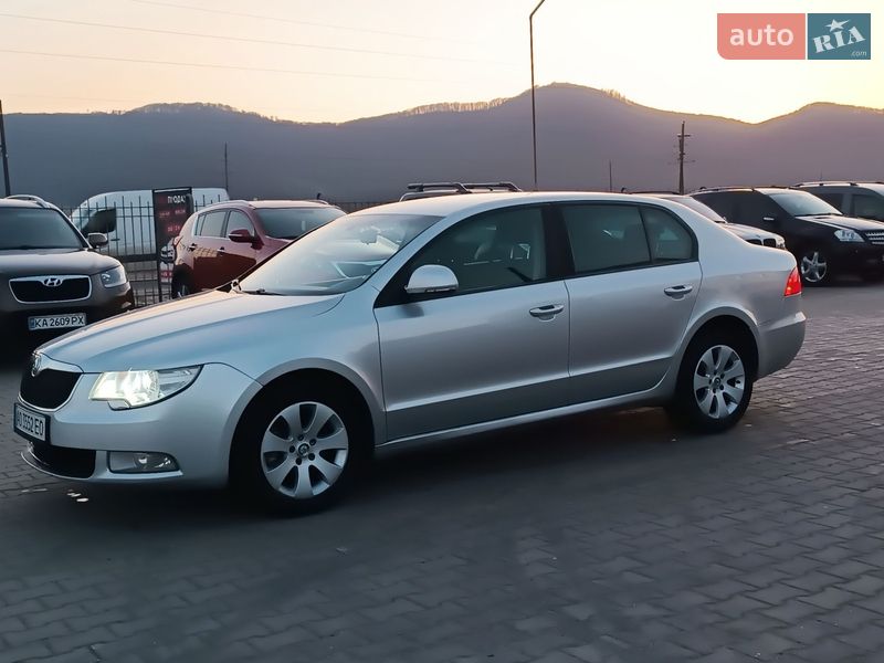 Skoda Superb 2012
