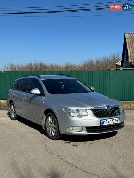 Skoda Superb 2011