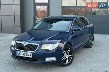 Лифтбек Skoda Superb 2008 в Сарнах