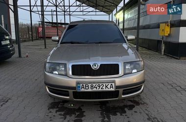 Лифтбек Skoda Superb 2004 в Виннице