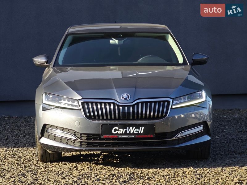 Лифтбек Skoda Superb 2022 в Луцке