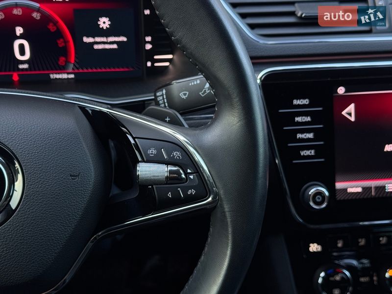 Лифтбек Skoda Superb 2022 в Луцке