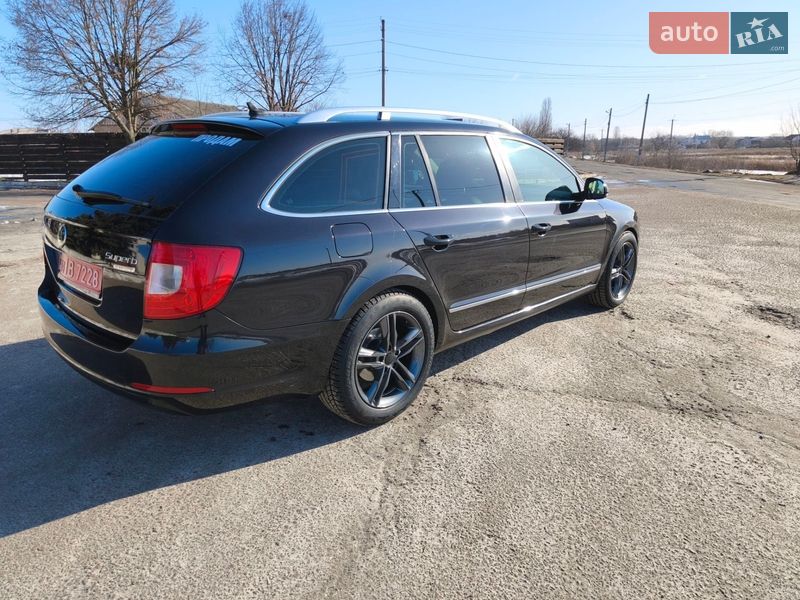Универсал Skoda Superb 2012 в Барышевке