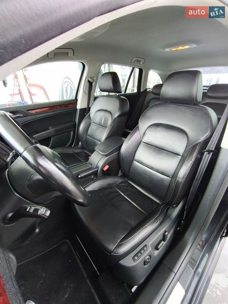 Универсал Skoda Superb 2012 в Барышевке